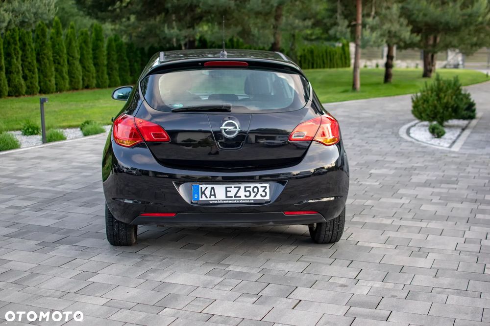 Opel Astra - 22