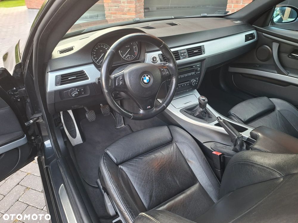 BMW Seria 3 320i M Sport Edition - 12