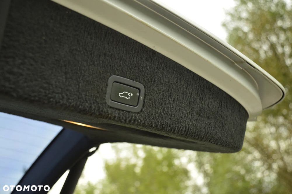 Volvo XC 60 D4 AWD Geartronic Momentum - 12