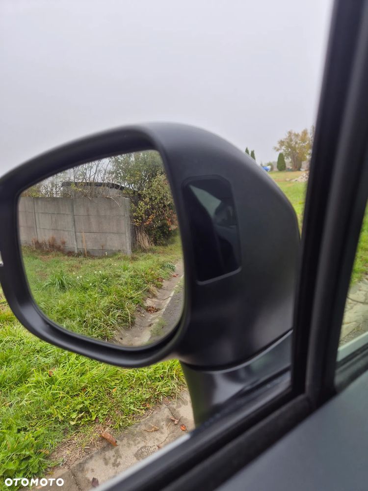 Subaru XV 2.0i Comfort (EyeSight) Lineartronic - 33