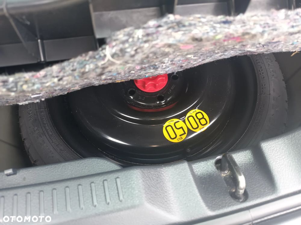 Toyota Verso 1.8 Prestige 7os EU6 - 22