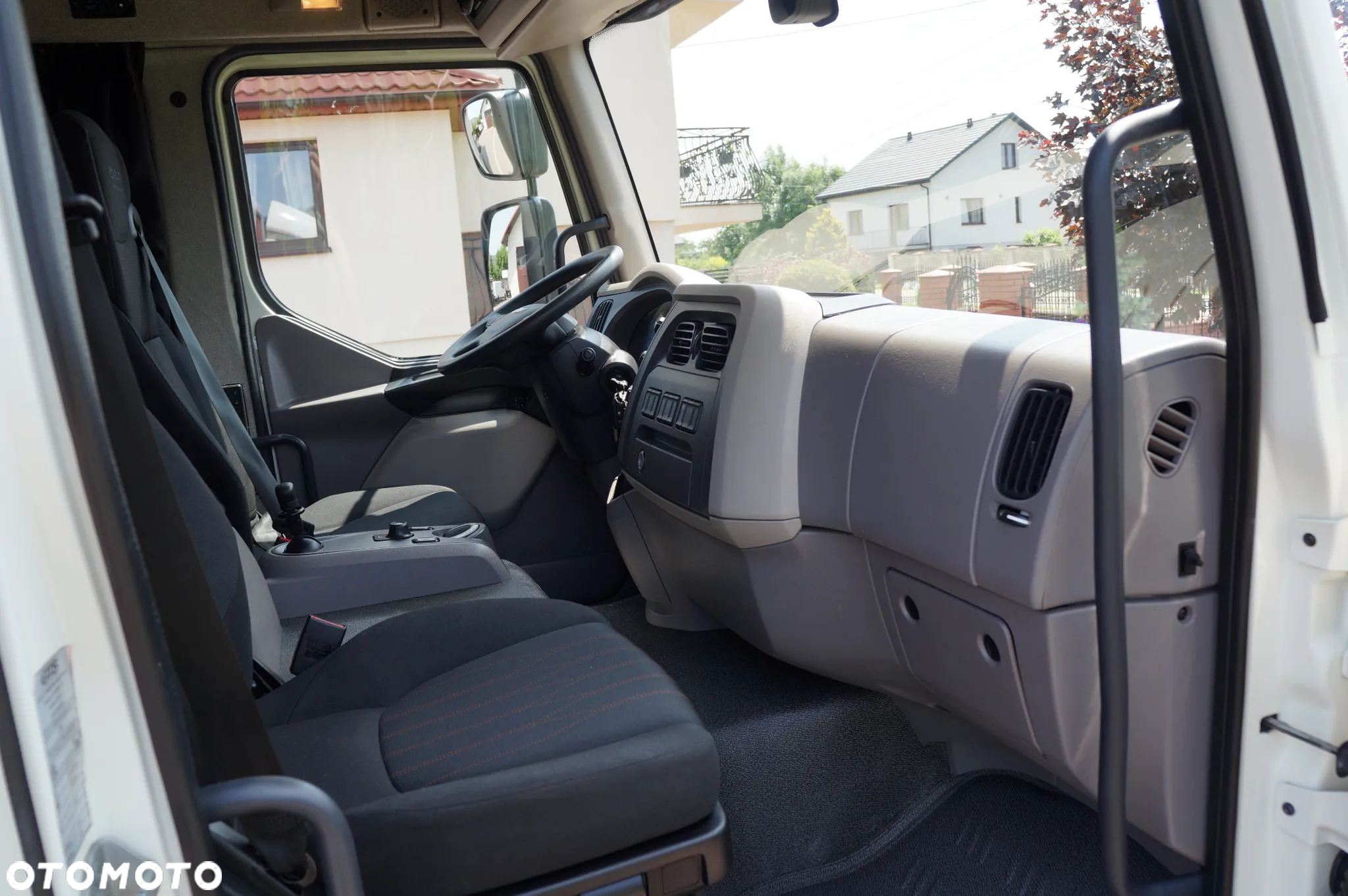 DAF LF 290 EURO 6 FIRANKA DŁ. 8.6m 21 PALET ŁAD 8.250 KG - 14
