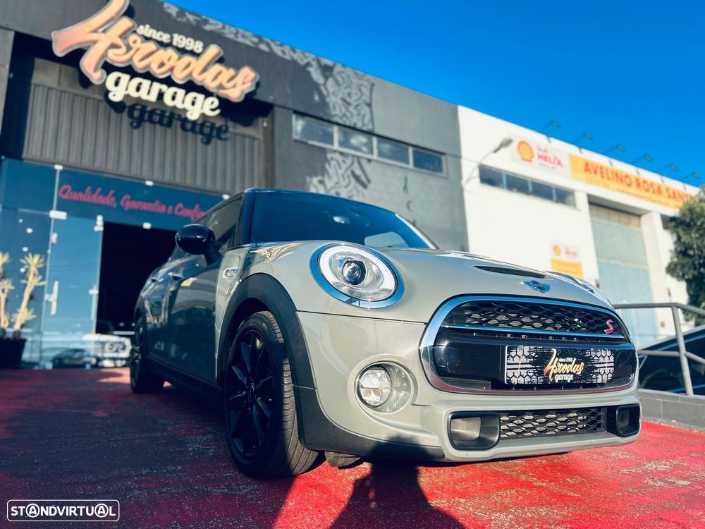 MINI 5 Portas Cooper SD Auto - 4