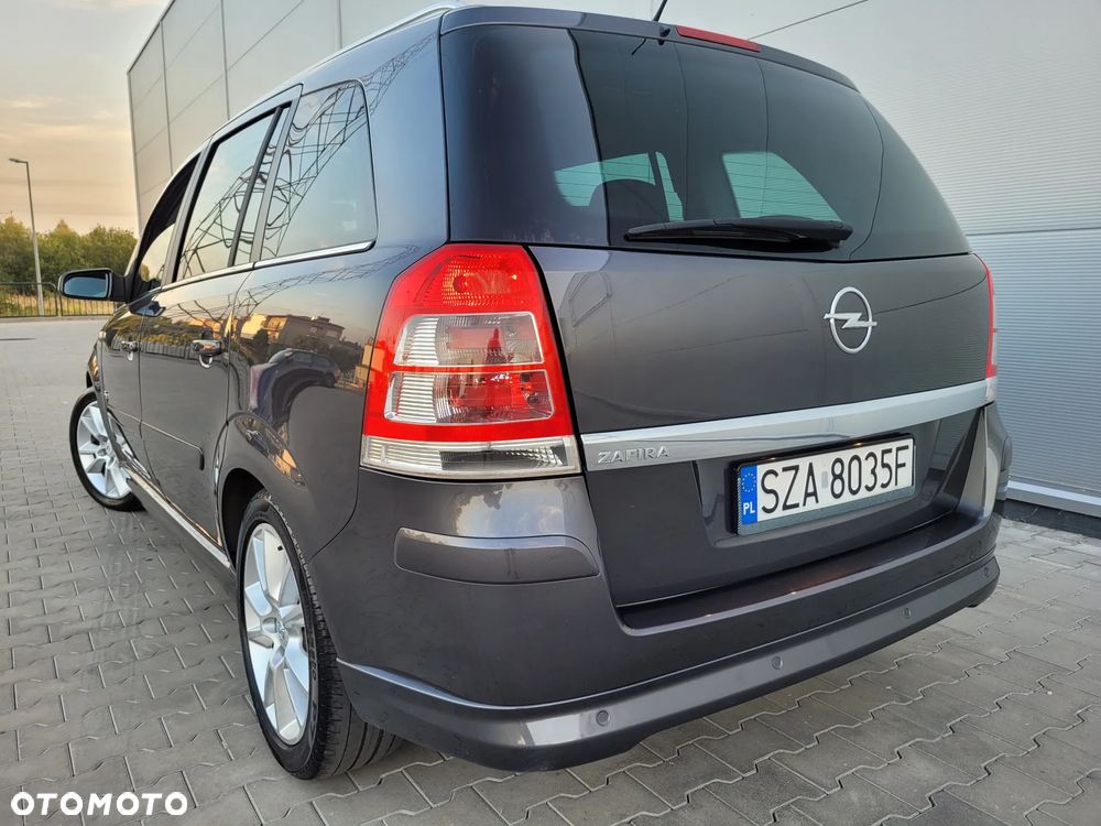 Opel Zafira 1.8 Sport - 9