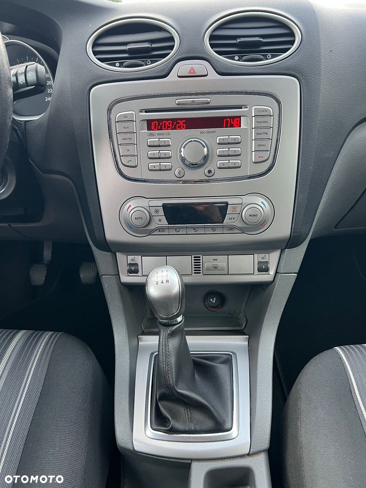 Ford Focus 1.6 16V Black Magic - 15