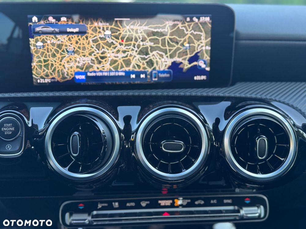 Mercedes-Benz CLA 200 7G-DCT - 12