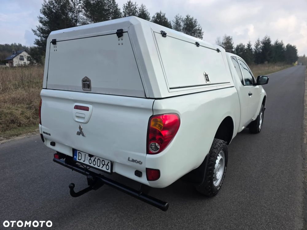 Mitsubishi L200 2.5 DID SC Inform - 38