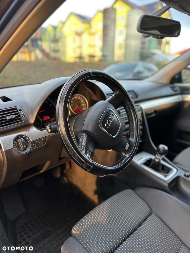 Audi A4 Avant 2005 photo 4