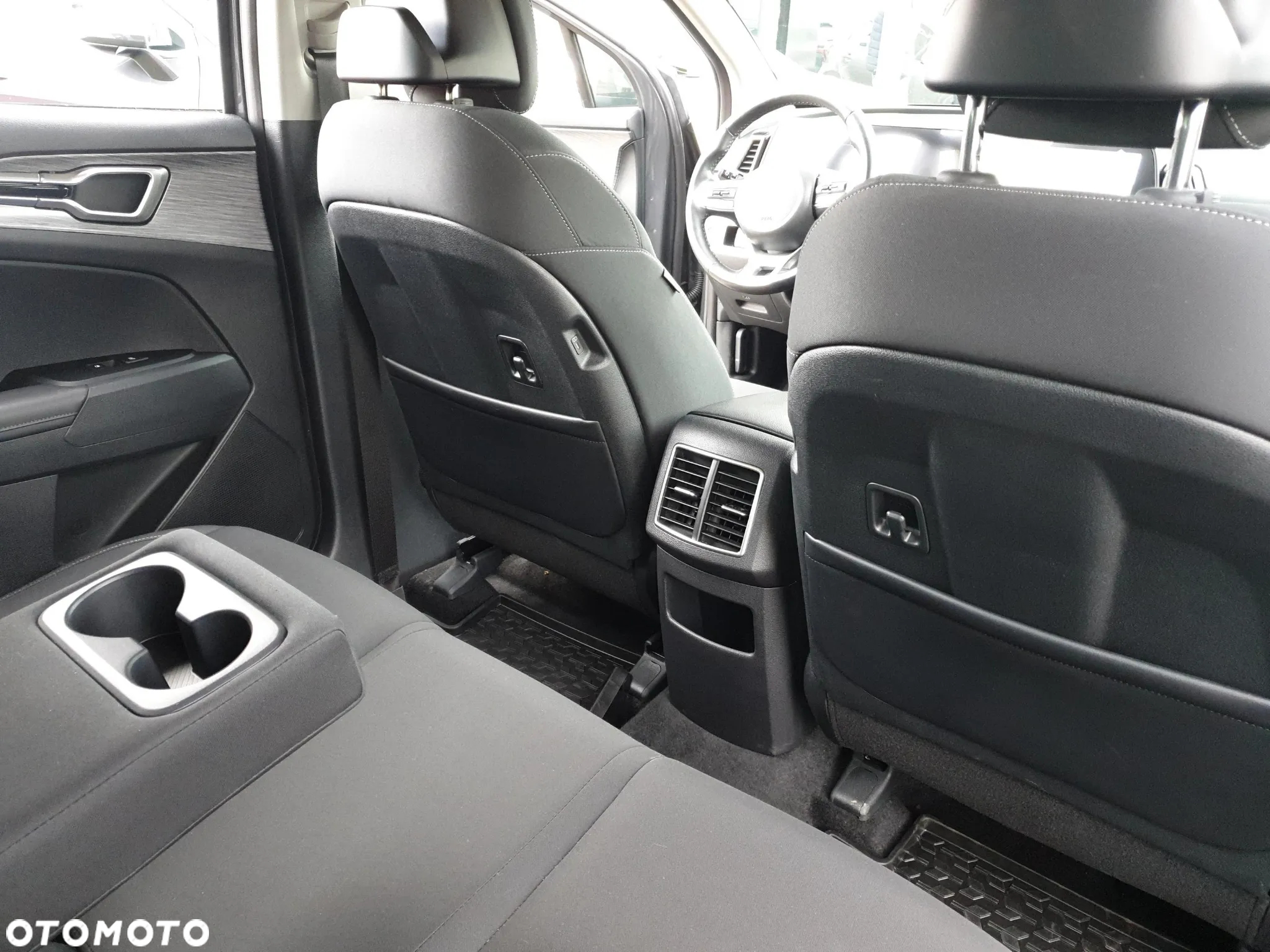 Kia Sportage 1.6 T-GDI L 2WD - 26