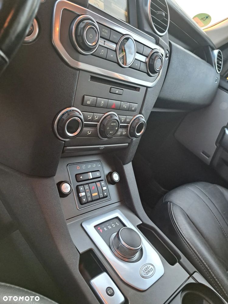 Land Rover Discovery SD V6 HSE - 16