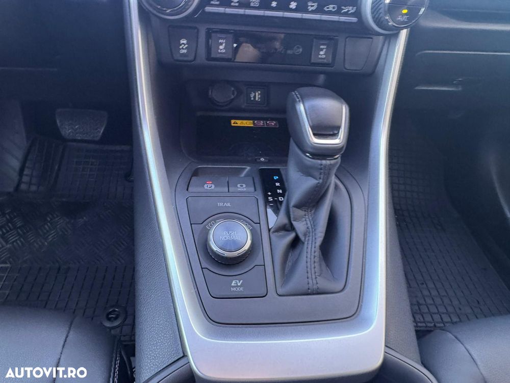 Toyota RAV4 2.5 VVT-iE 4x4 Luxury - 19