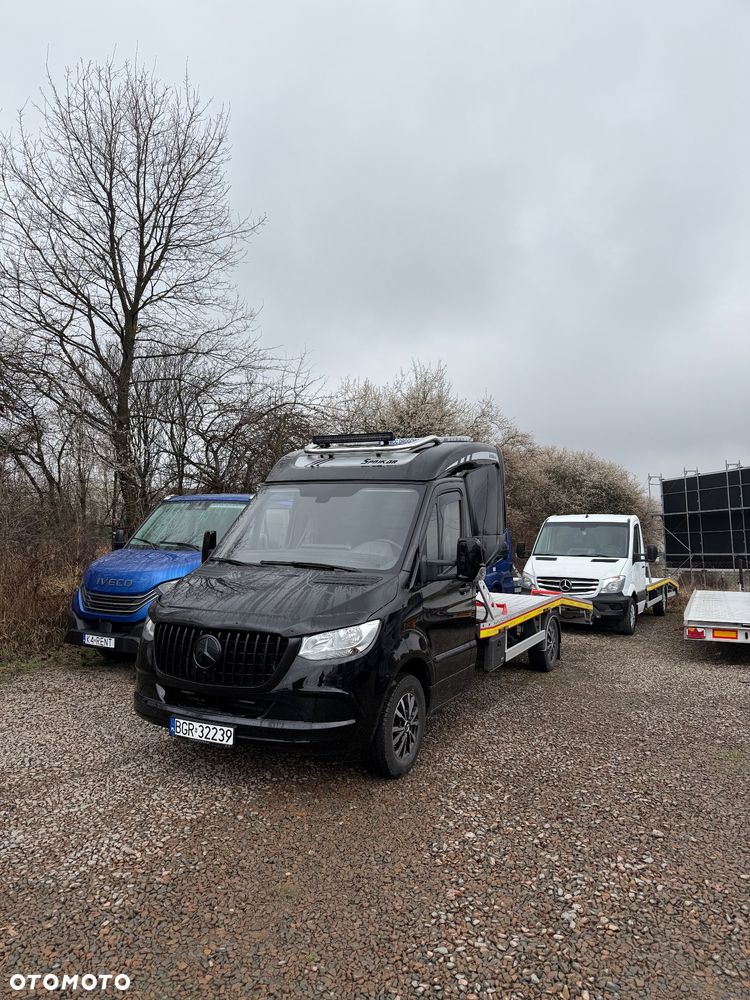 Mercedes-Benz SPRINTER - 38