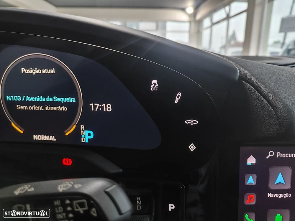 Porsche Taycan Cross Turismo 4 - 34