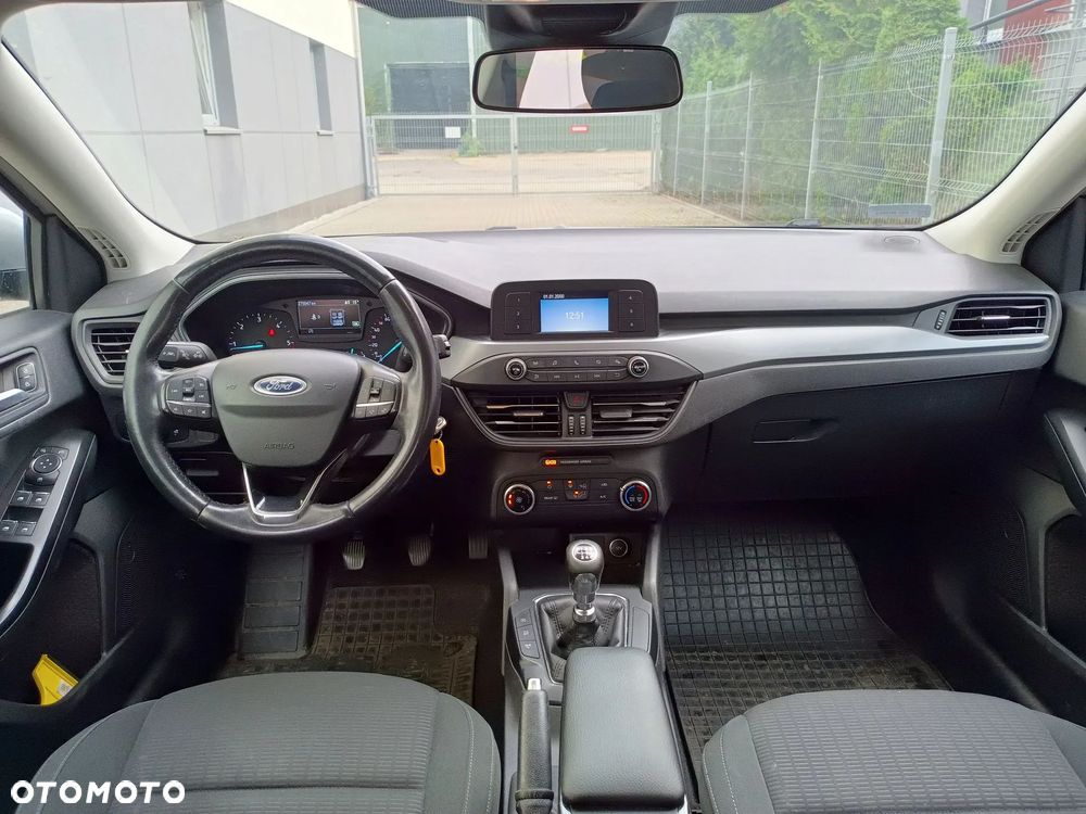 Ford Focus - 12
