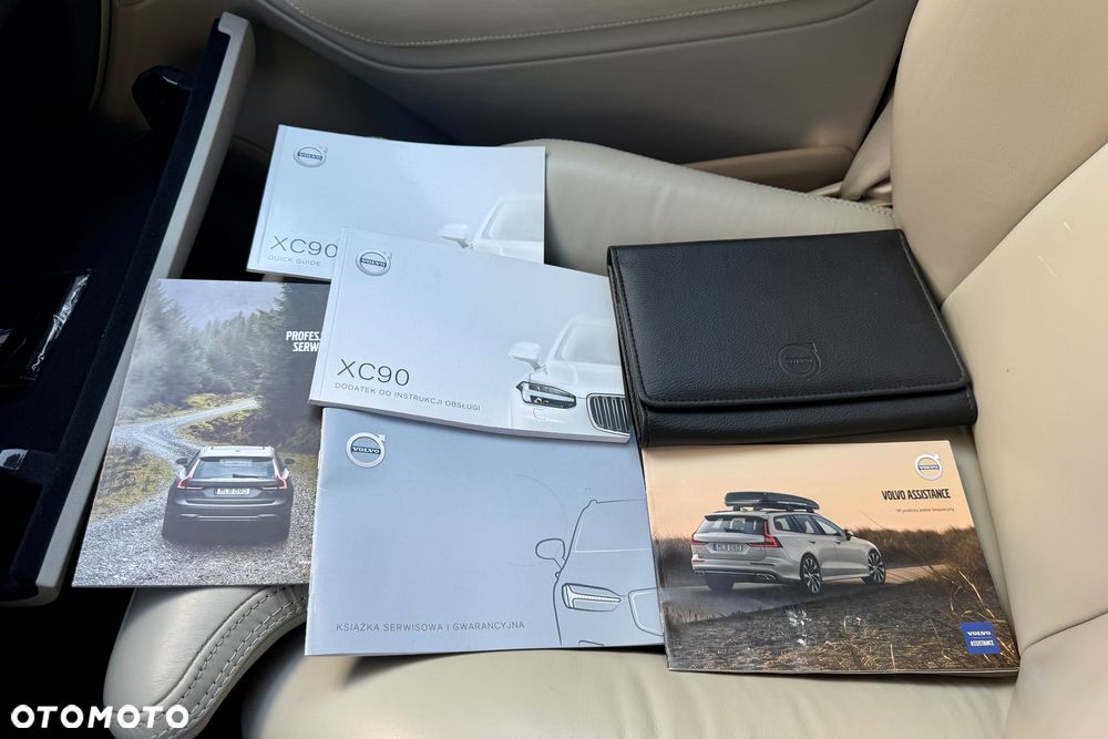 Volvo XC 90 B5 D AWD Inscription - 38