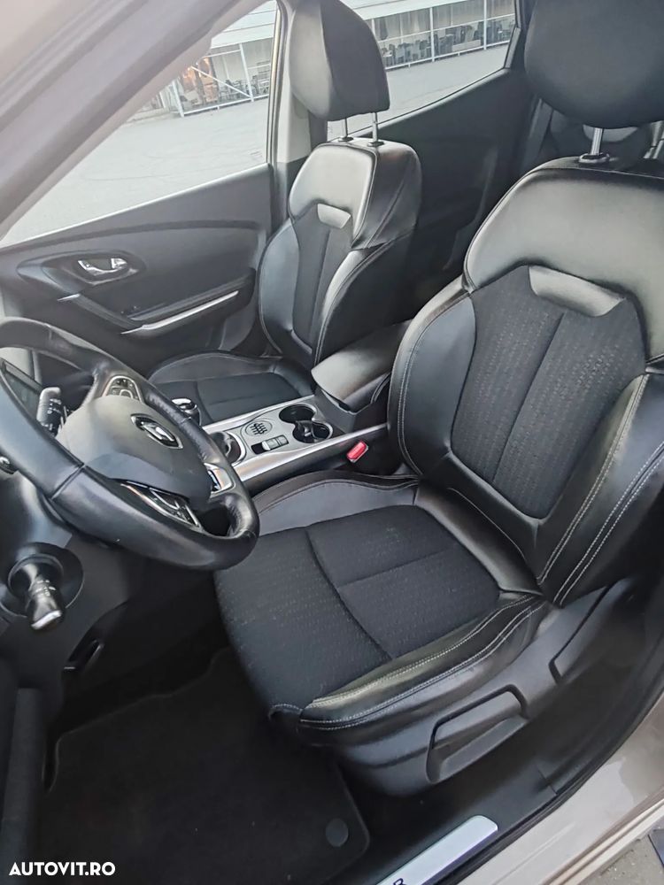 Ford Kuga 2.0 TDCi 2x4 Titanium - 8