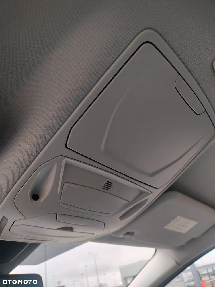 Ford C-MAX 2.0 TDCi Trend MPS6 - 19