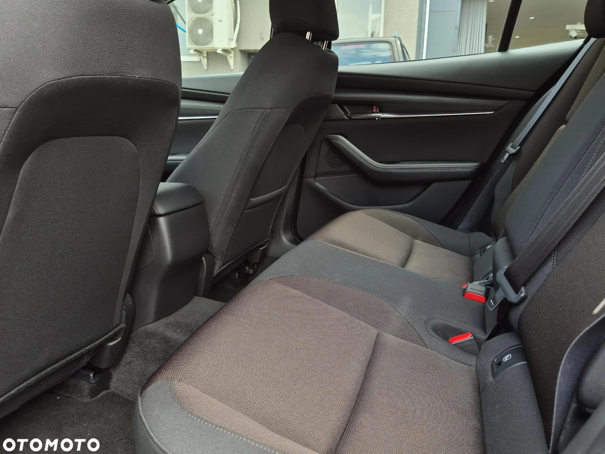 Mazda 3 - 10