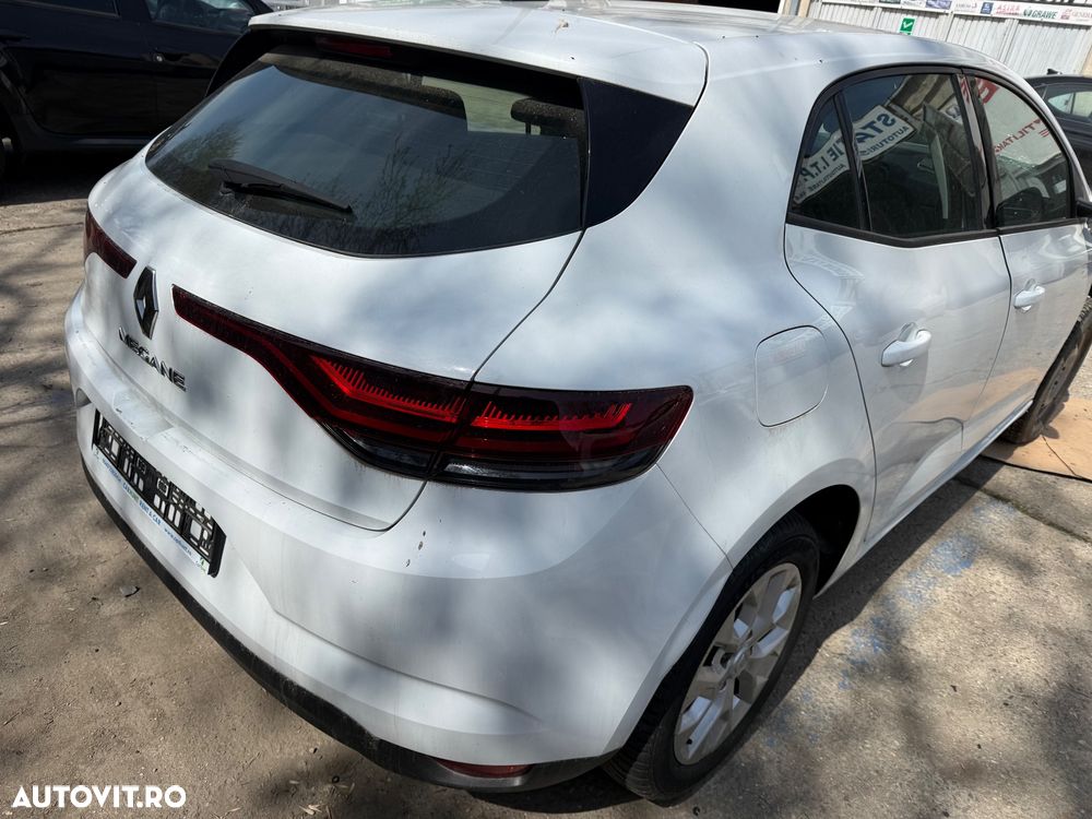 Renault Megane TCE 114 GPF Life - 4