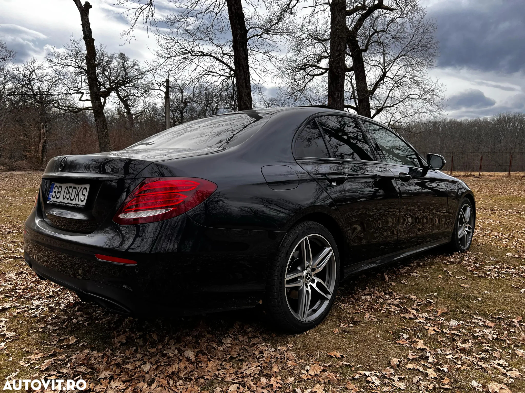 Mercedes-Benz E 220 d T 9G-TRONIC AMG Line - 18