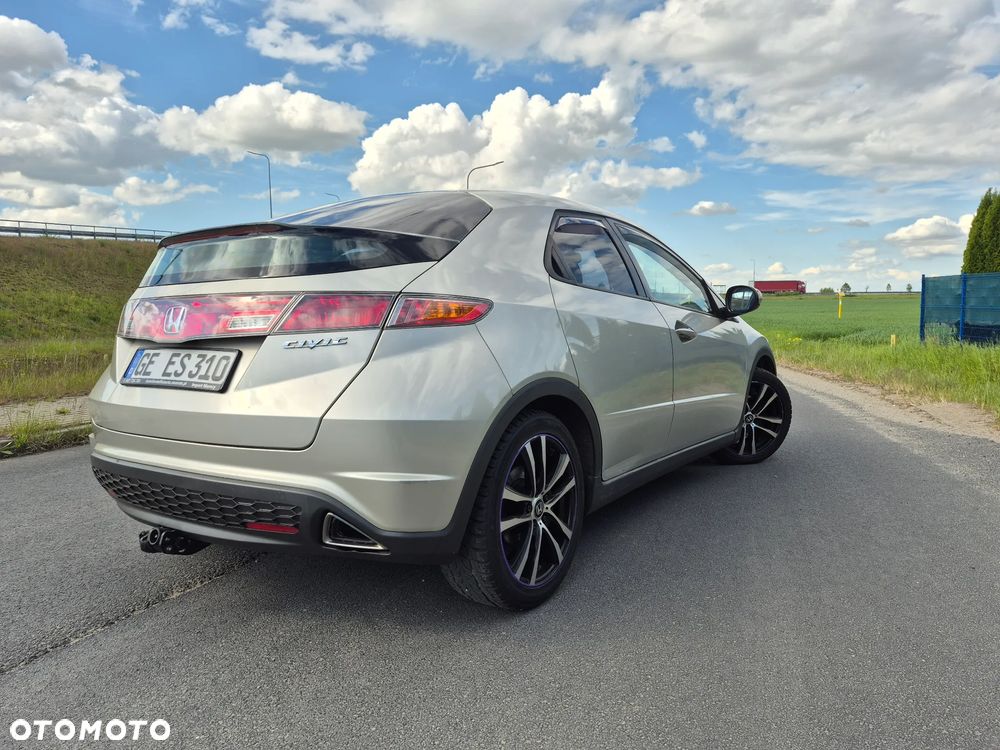 Honda Civic 1.4i-DSi - 6
