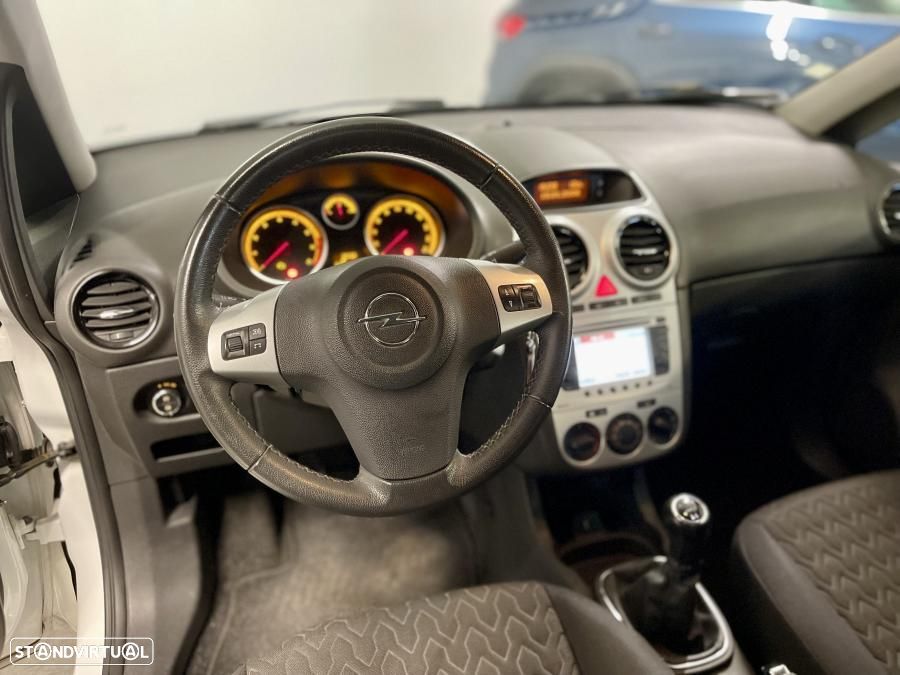 Opel Corsa 1.2 Go! FlexFuel - 8