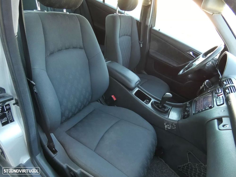 Mercedes-Benz C 220 CDi Avantgarde - 10