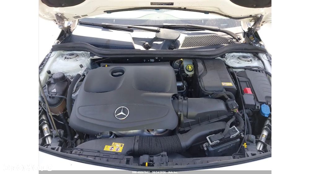 Mercedes-Benz CLA 250 4Matic 7G-DCT AMG Line - 12