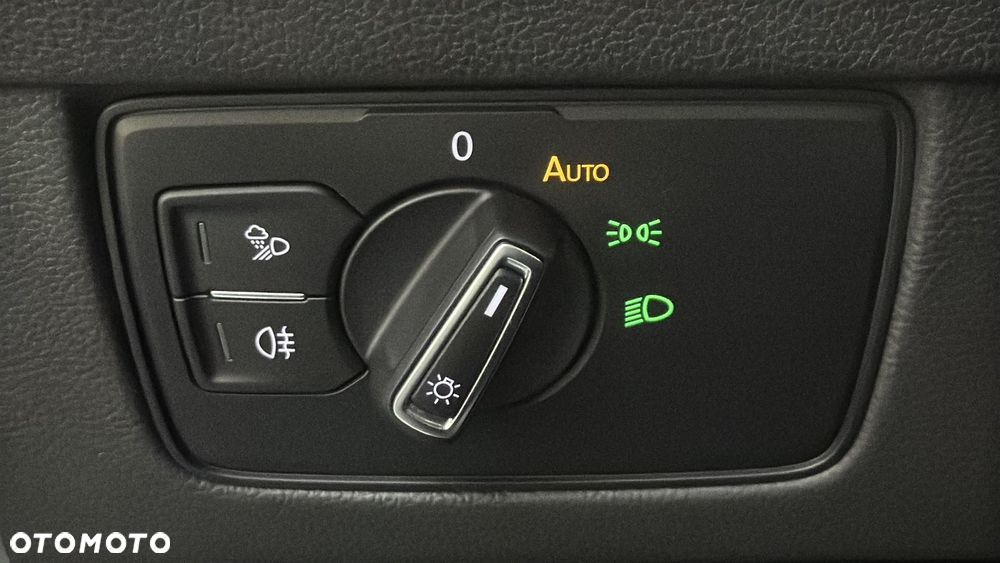 Volkswagen Arteon 2.0 TDI R-Line DSG - 33