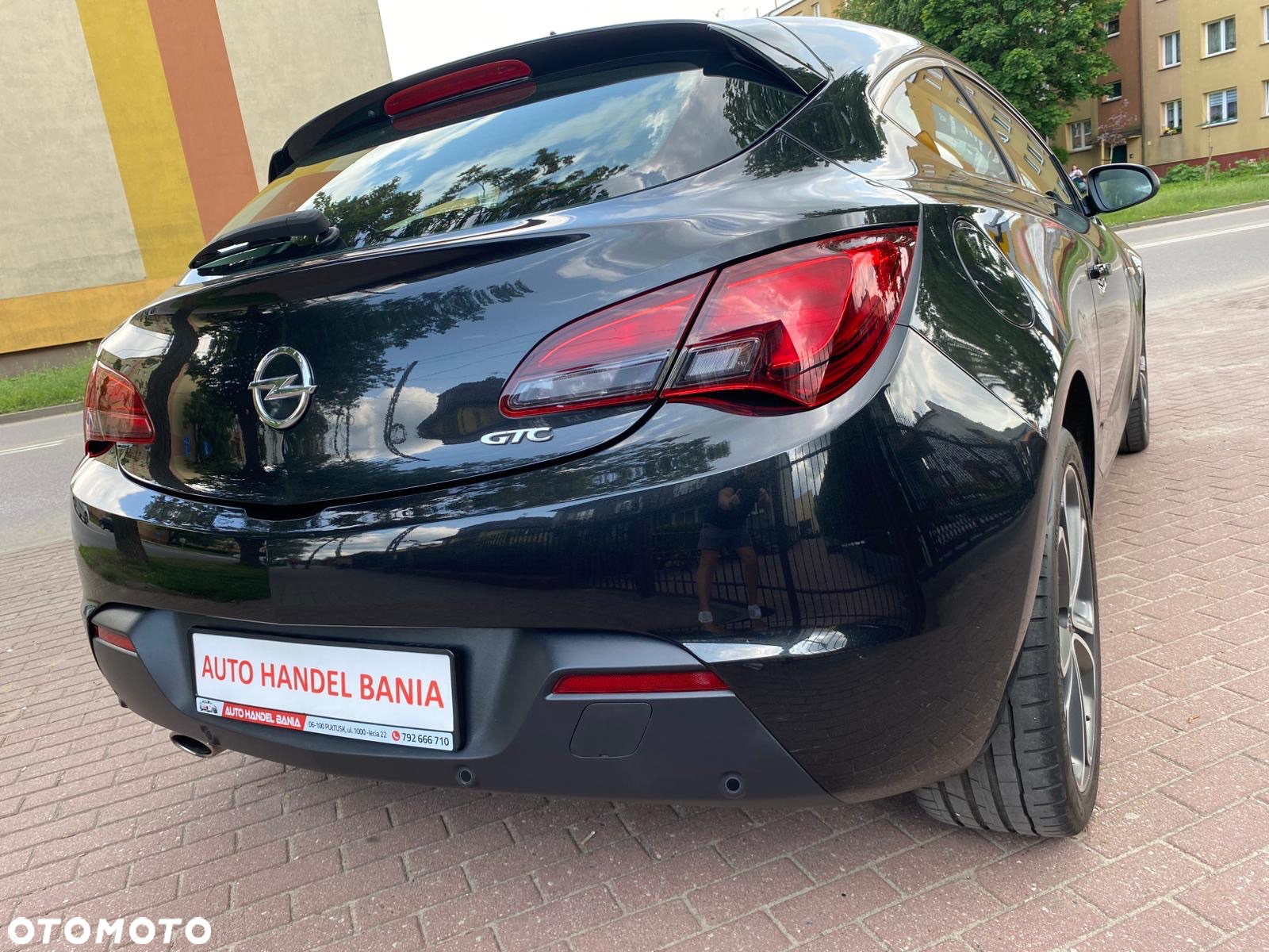 Opel Astra GTC 1.4 Turbo - 17