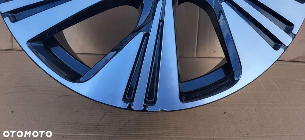 FELGA 9.5X22 ET36 AUDI Q8 E TRON 4KE601025AM - 2