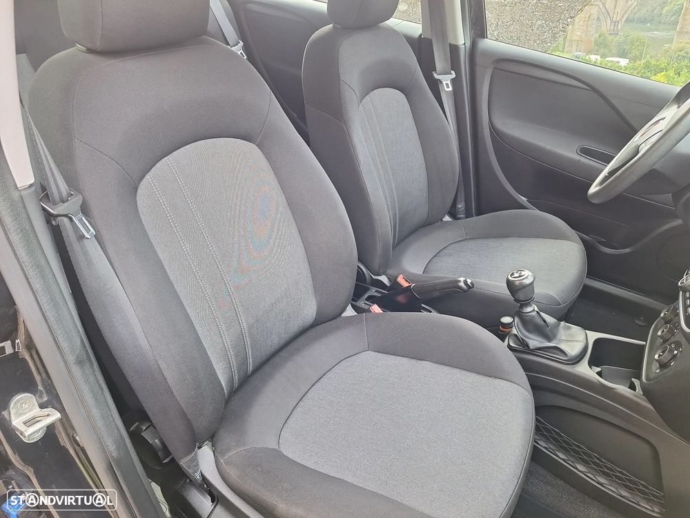 Fiat Punto 1.2 Young II S&S - 26