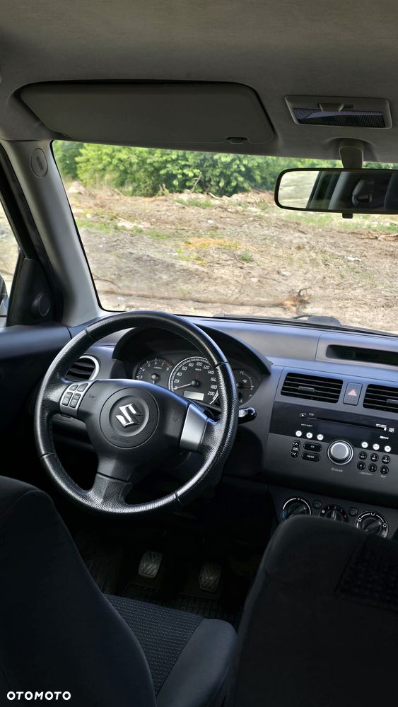 Suzuki Swift 1.3 GLX / Comfort - 8