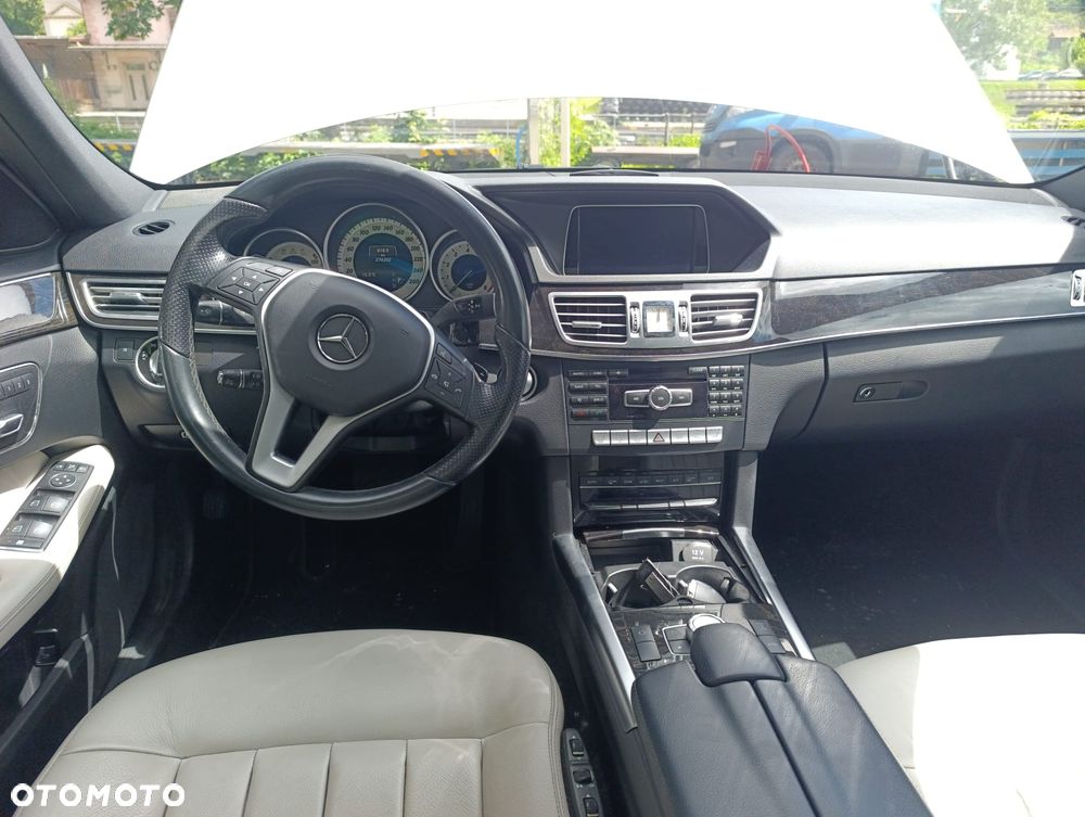 Mercedes-Benz Klasa E 400 4-Matic Elegance - 9