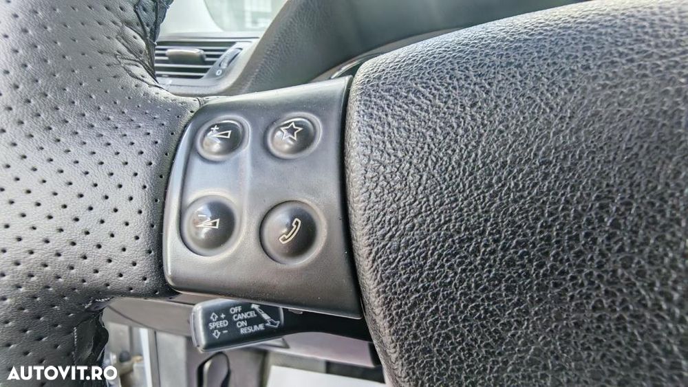 Volkswagen Passat 1.9 TDI DPF Highline - 15