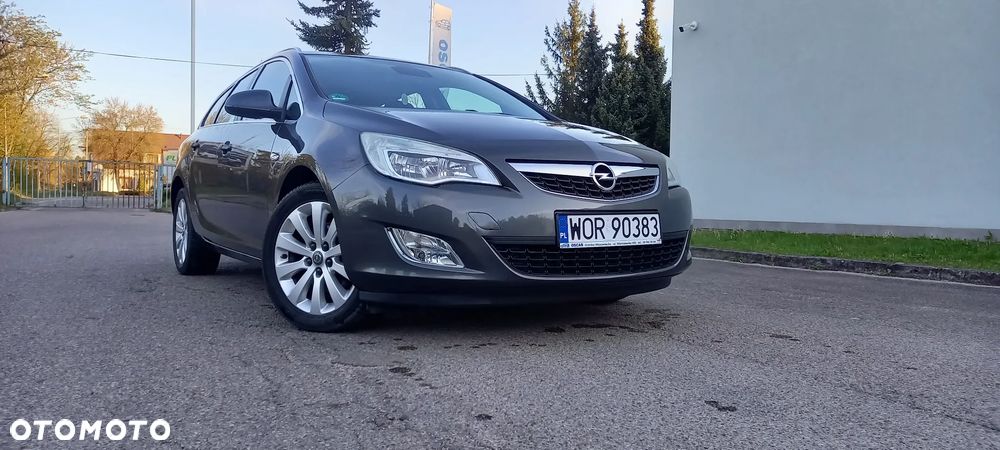 Opel Astra 1.7 CDTI DPF Cosmo - 1