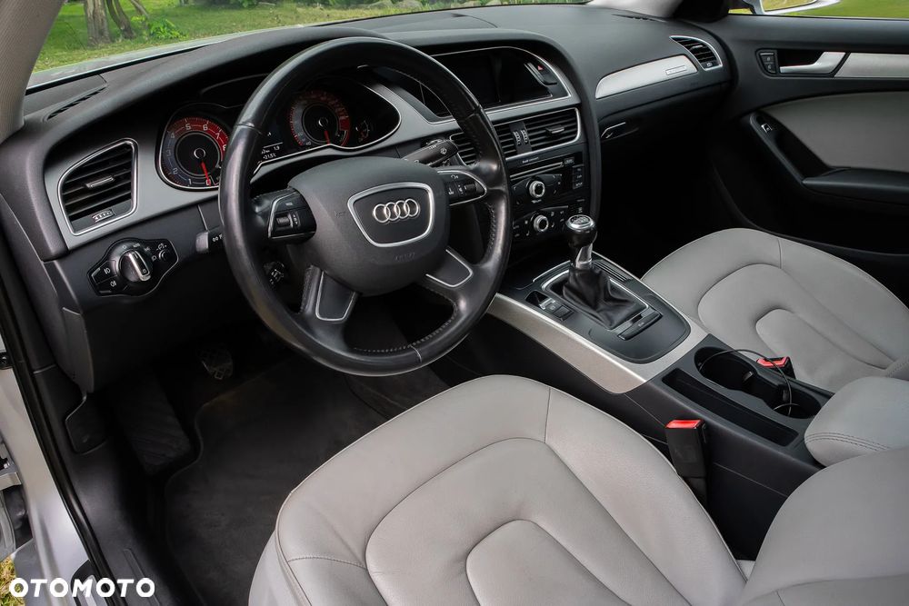 Audi A4 Limousine ver-2-0-tfsi-quattro - 11