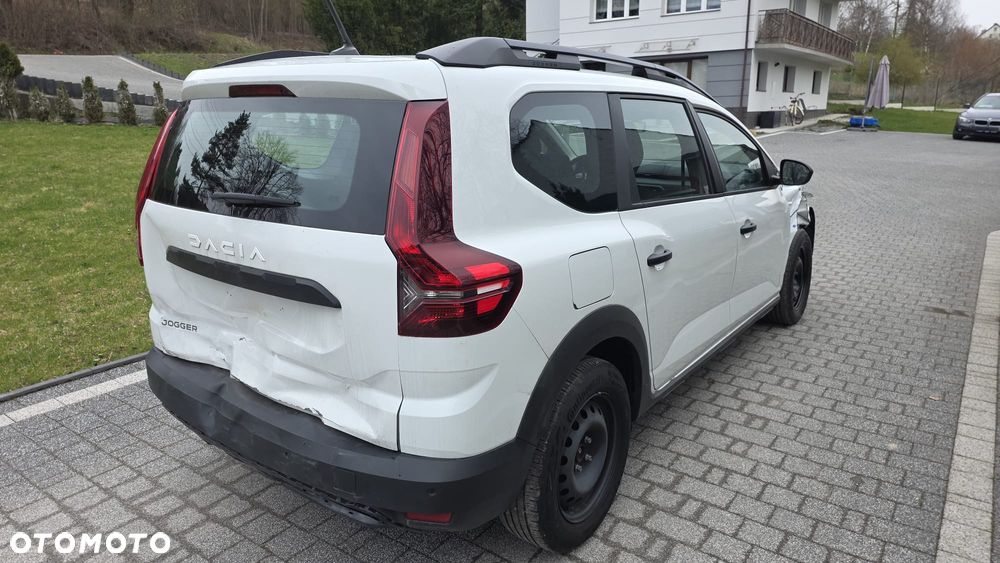 Dacia Jogger TCe 110 (7-Sitzer) Essential - 5