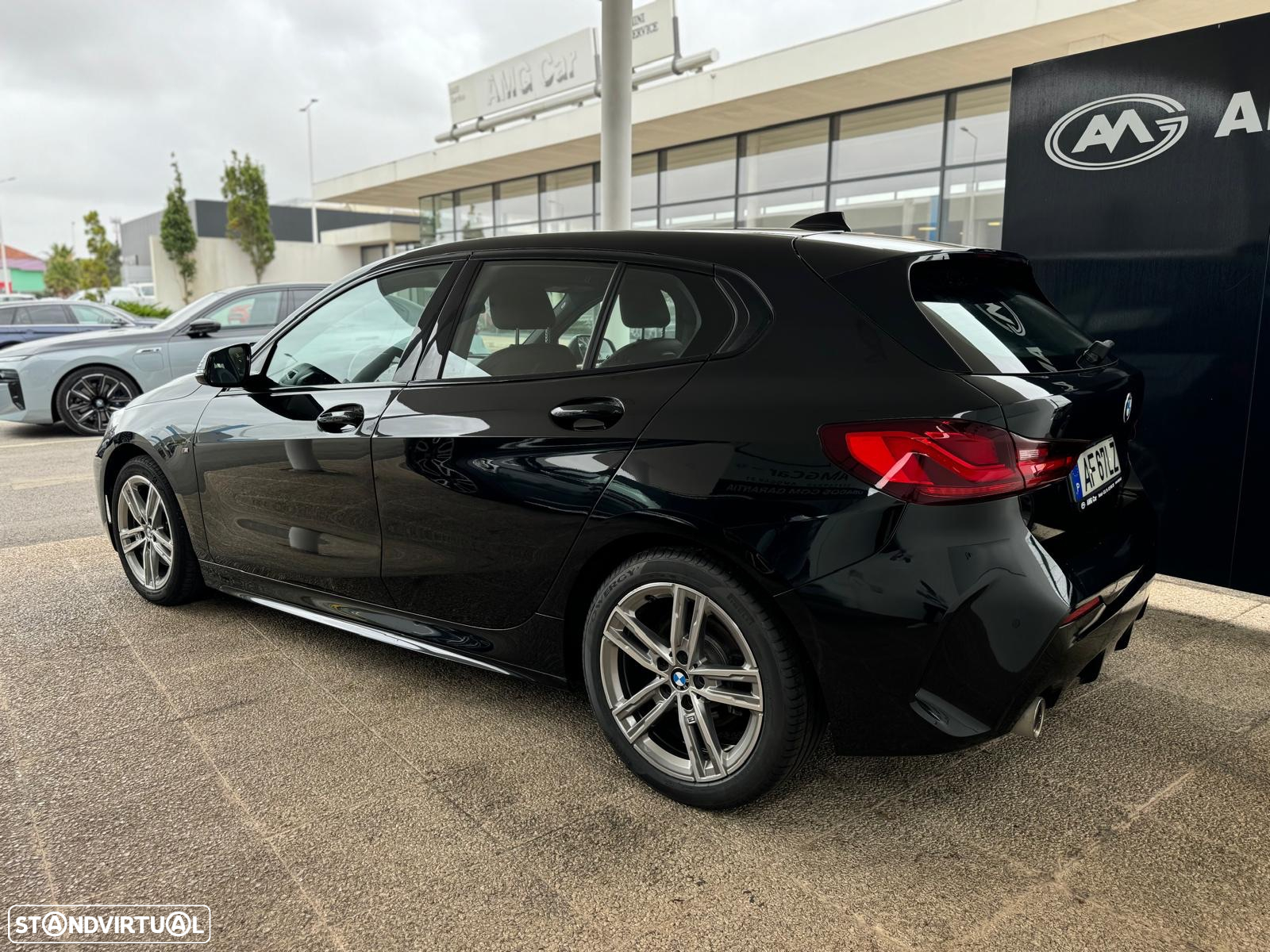 BMW 118 i Pack Desportivo M Auto - 4