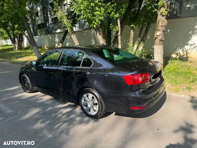 Volkswagen Jetta 1.6 TDI DPF Comfortline - 2
