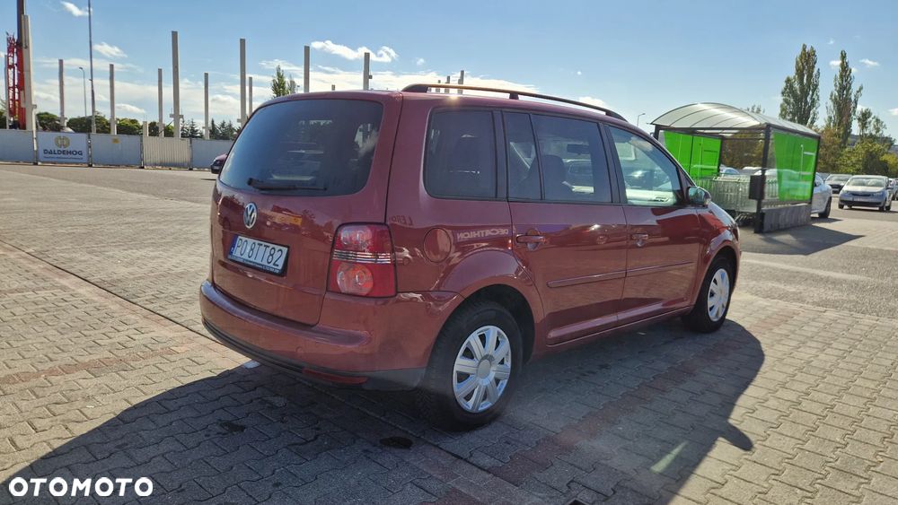 Volkswagen Touran 1.4 TSI Trendline DSG - 7