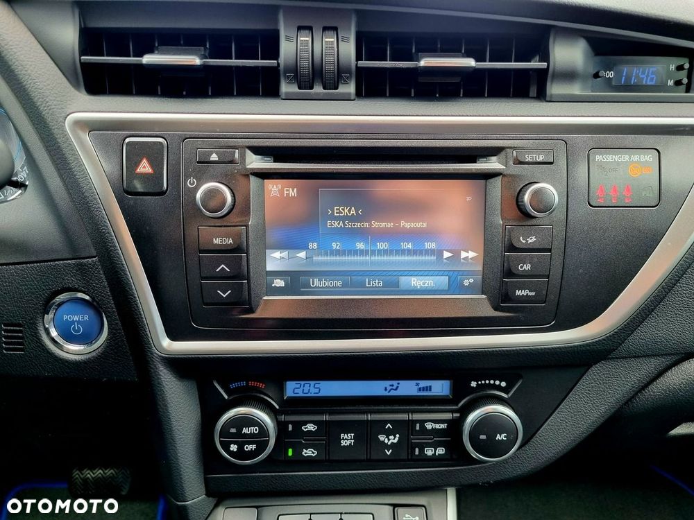 Toyota Auris Hybrid 135 Comfort - 19