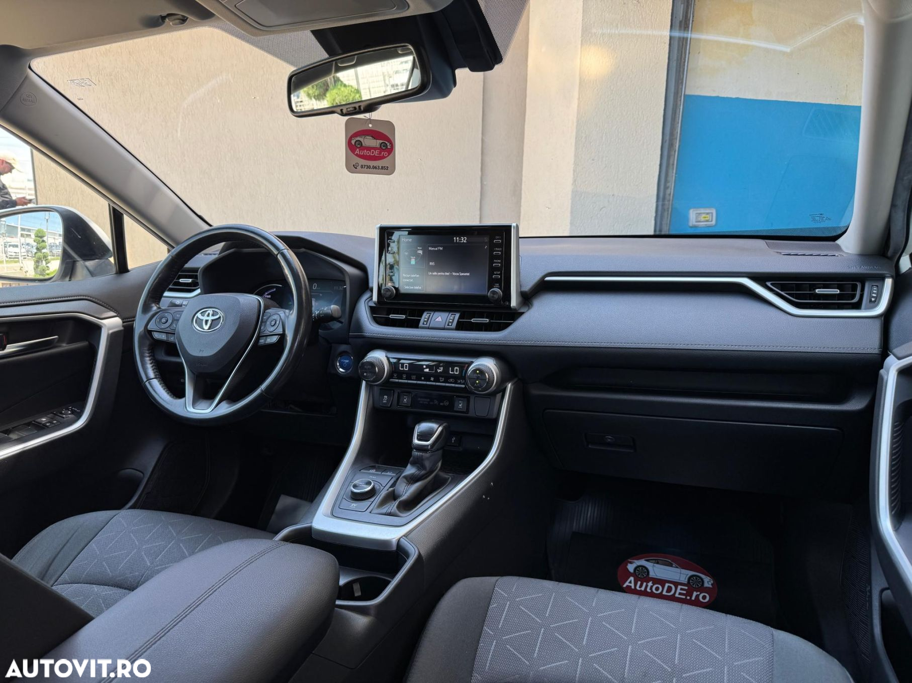 Toyota RAV4 - 6