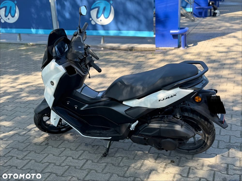 Yamaha NMAX - 4
