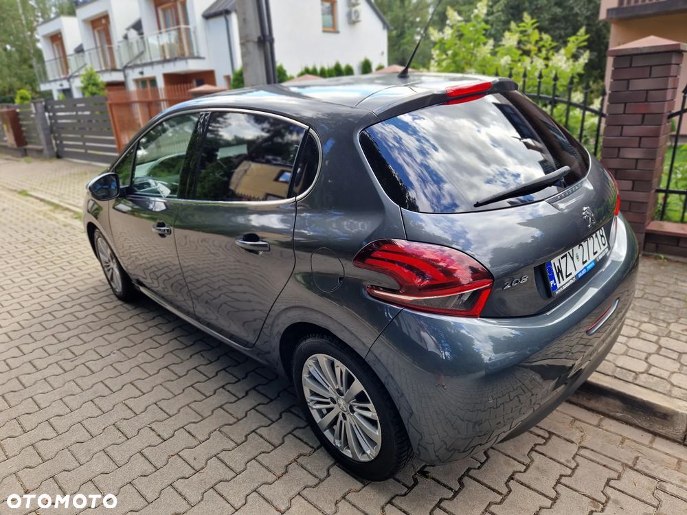 Peugeot 208 1.2 PureTech Style - 8