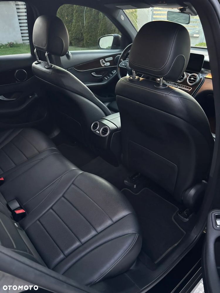 Mercedes-Benz GLC 300 4Matic 9G-TRONIC Exclusive - 15