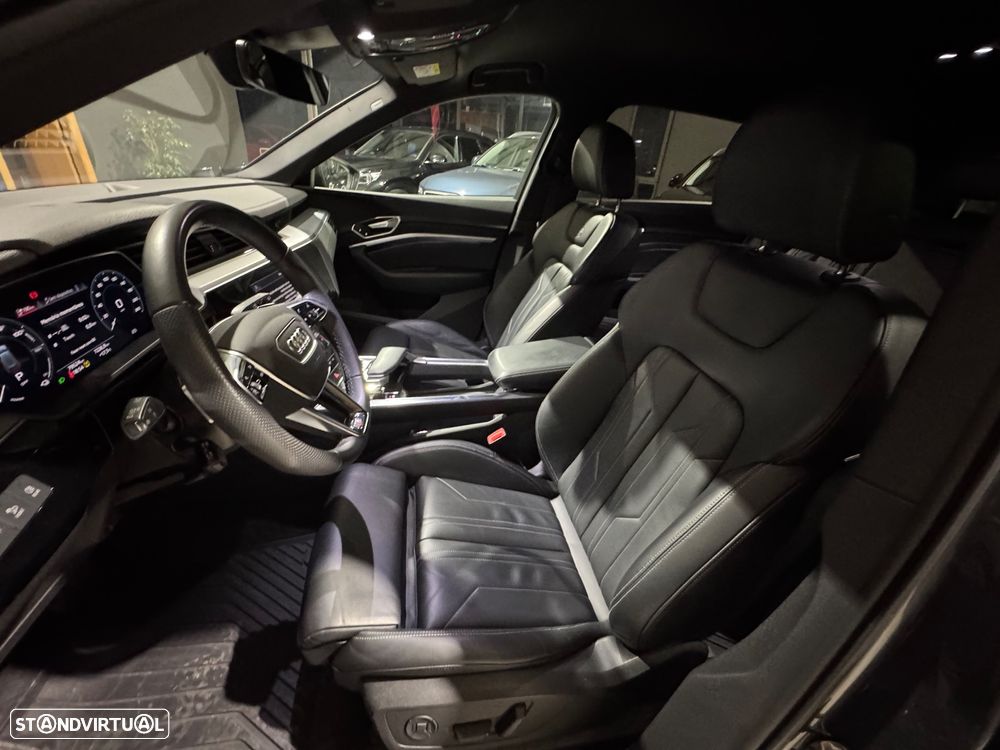 Audi e-tron 55 quattro S line - 32