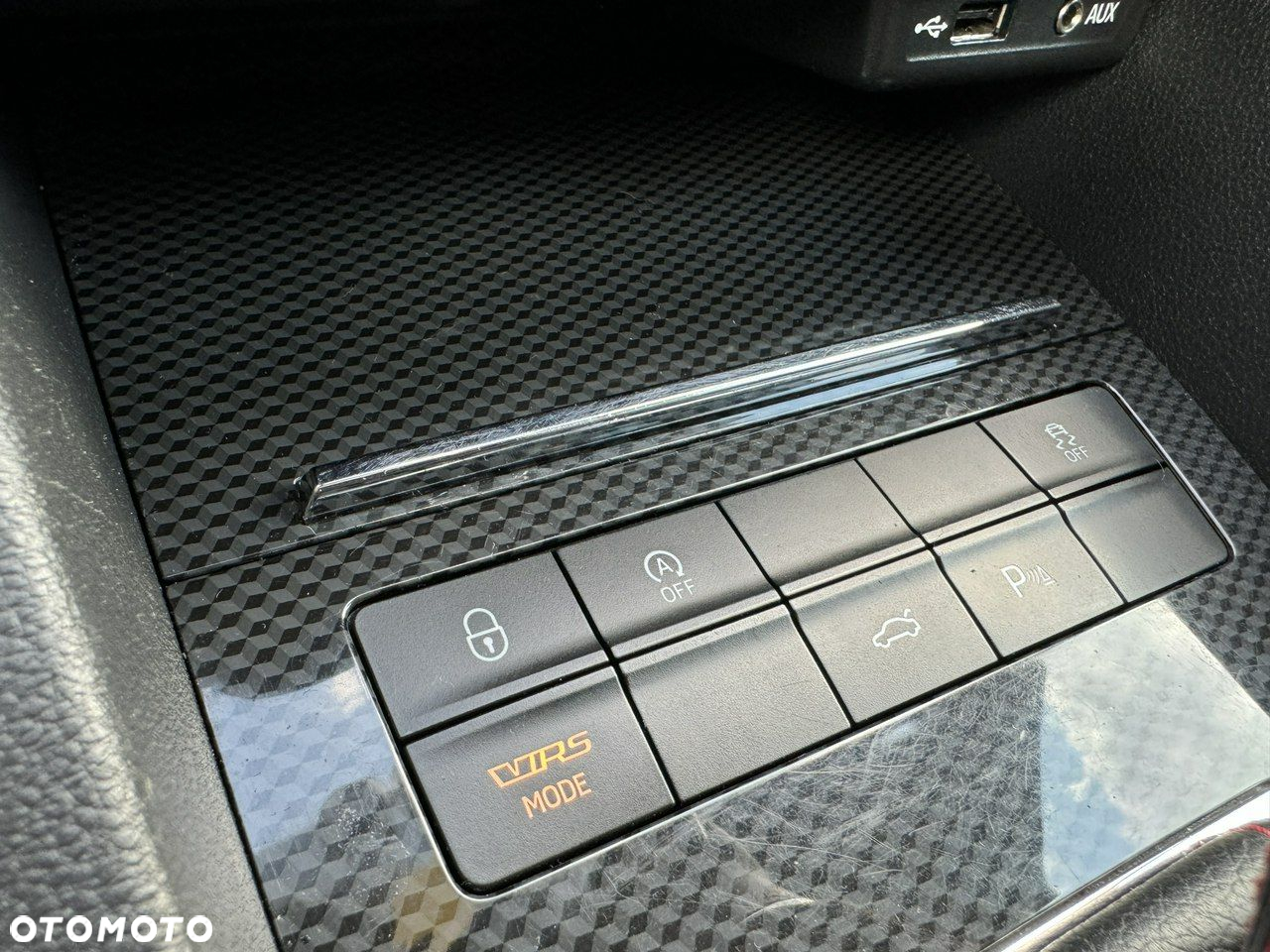 Skoda Octavia Combi 2.0 TDI DSG RS - 27