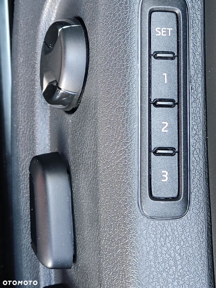 Skoda Superb 2.0 TSI 4x4 DSG Sportline - 30
