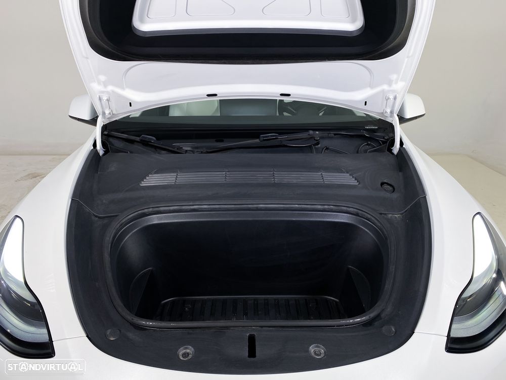 Tesla Model Y Long Range Tração Integral - 21